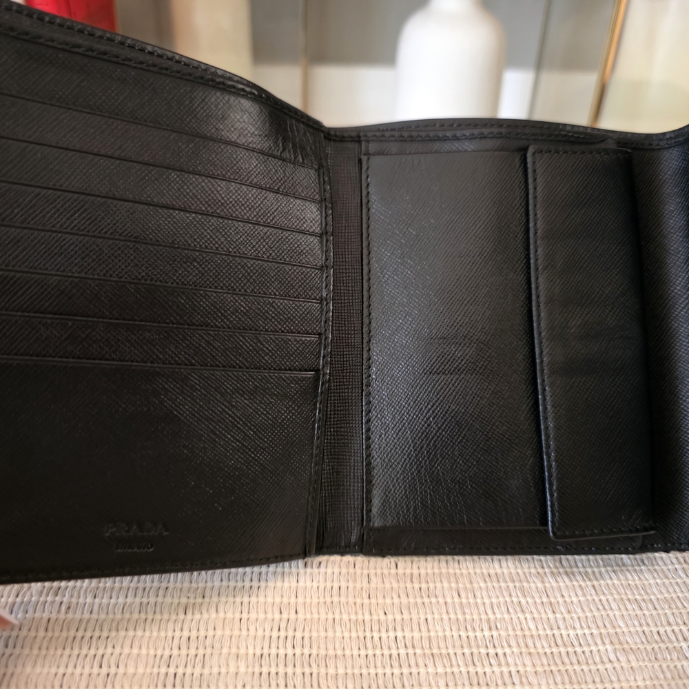 Prada Blue Wallet - Picture 4 of 5
